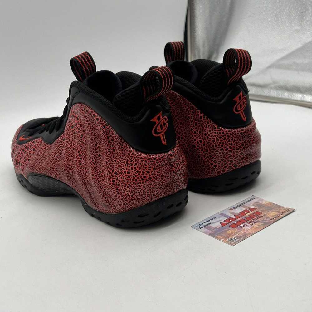 Nike Air Foamposite one cracked lava - image 4