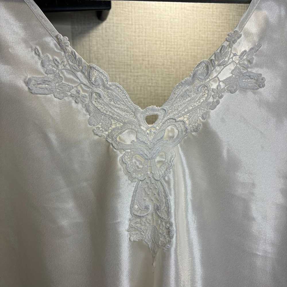 VTG 90’s California Dynasty WhiteShiny Satin Eyel… - image 2