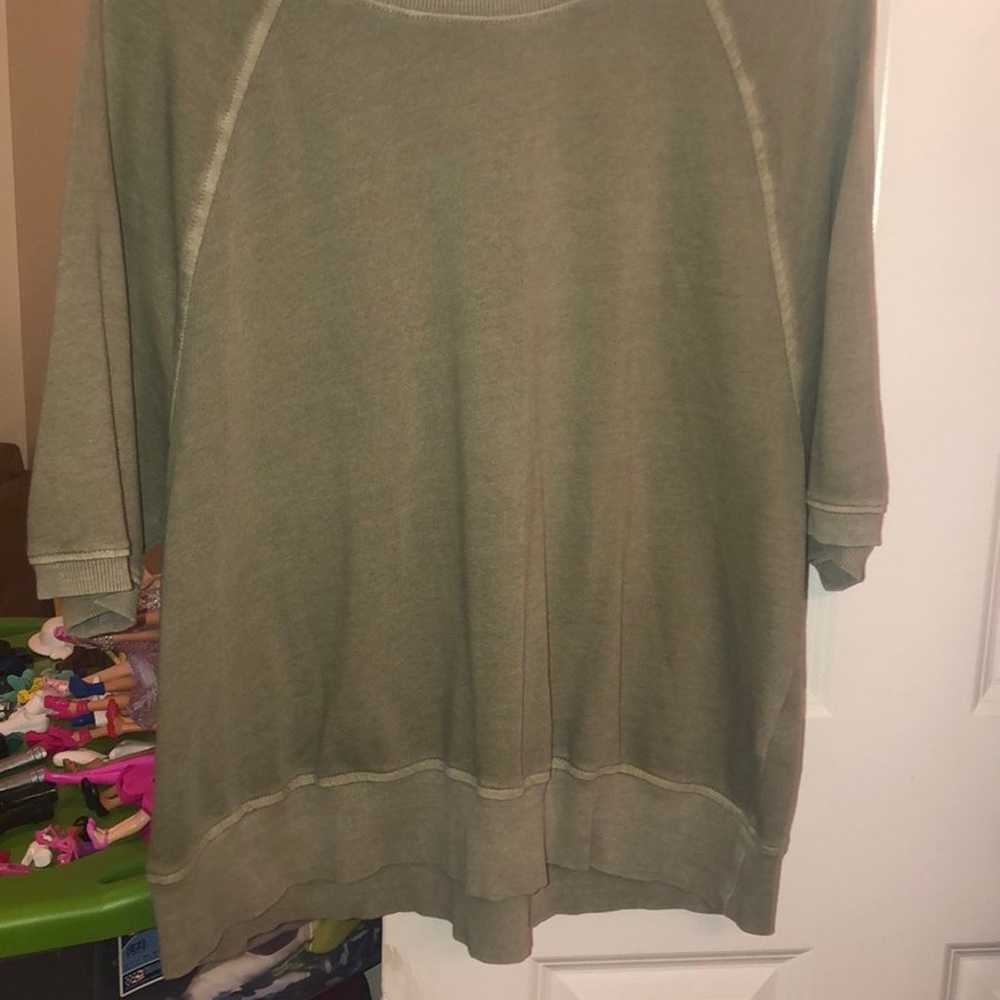 BNWOT Old Navy s/s vintage crew sweatshirt - image 1