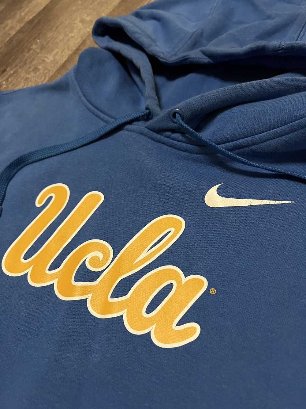 Nike Nike UCLA Hoodie size Large - image 2