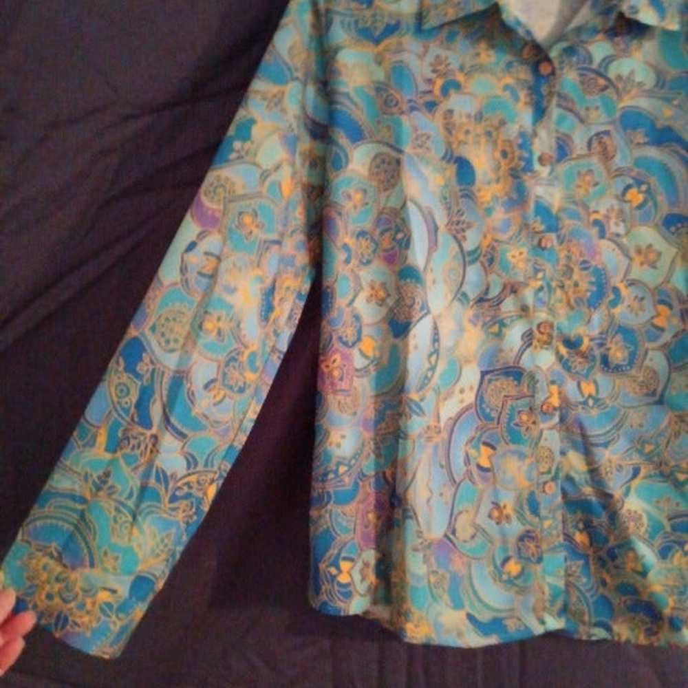 Vintage Silky 1960s Lg Blouse w Beautiful Blue, P… - image 4