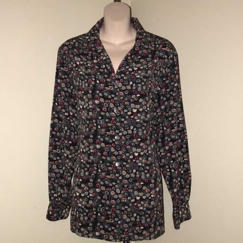 NWOT Impressions Beautiful button down blouse - image 3