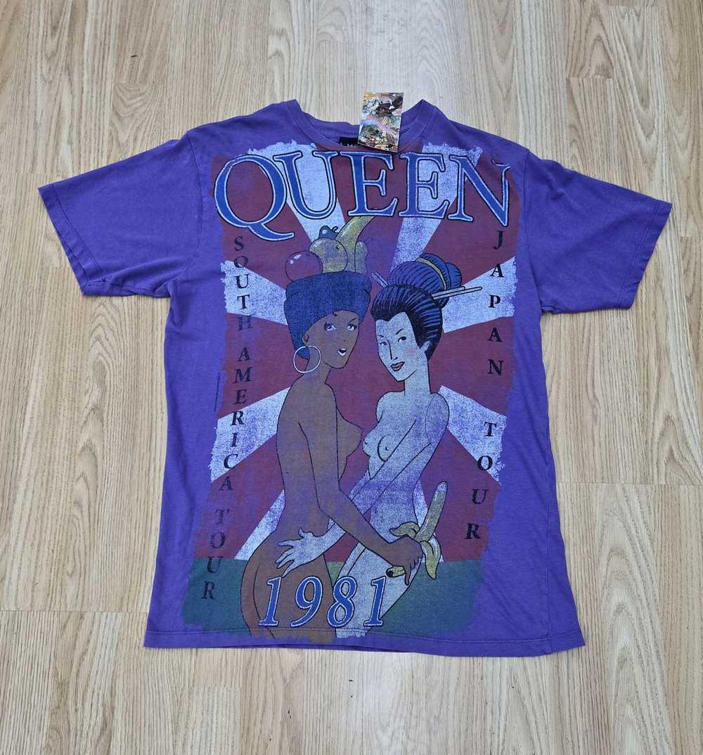 Queen Tour Tee × Rap Tees × Vintage Vintage Queen… - image 1