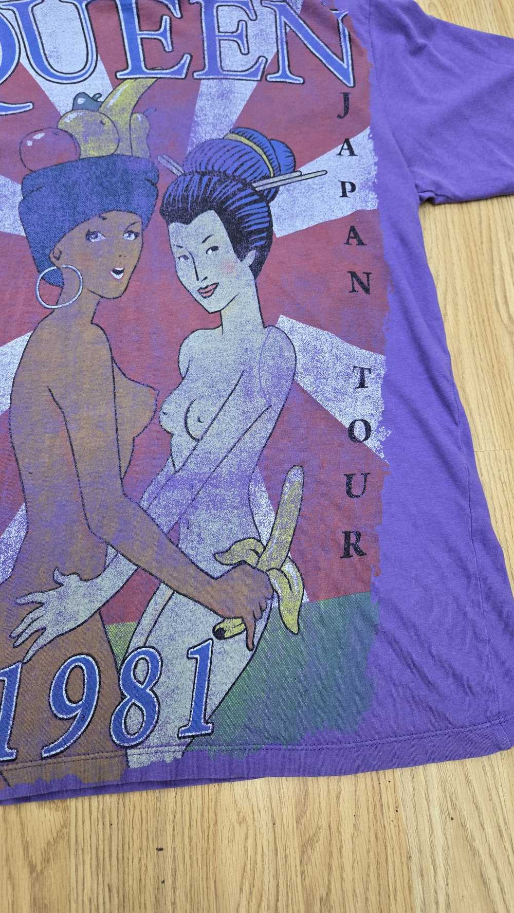 Queen Tour Tee × Rap Tees × Vintage Vintage Queen… - image 4