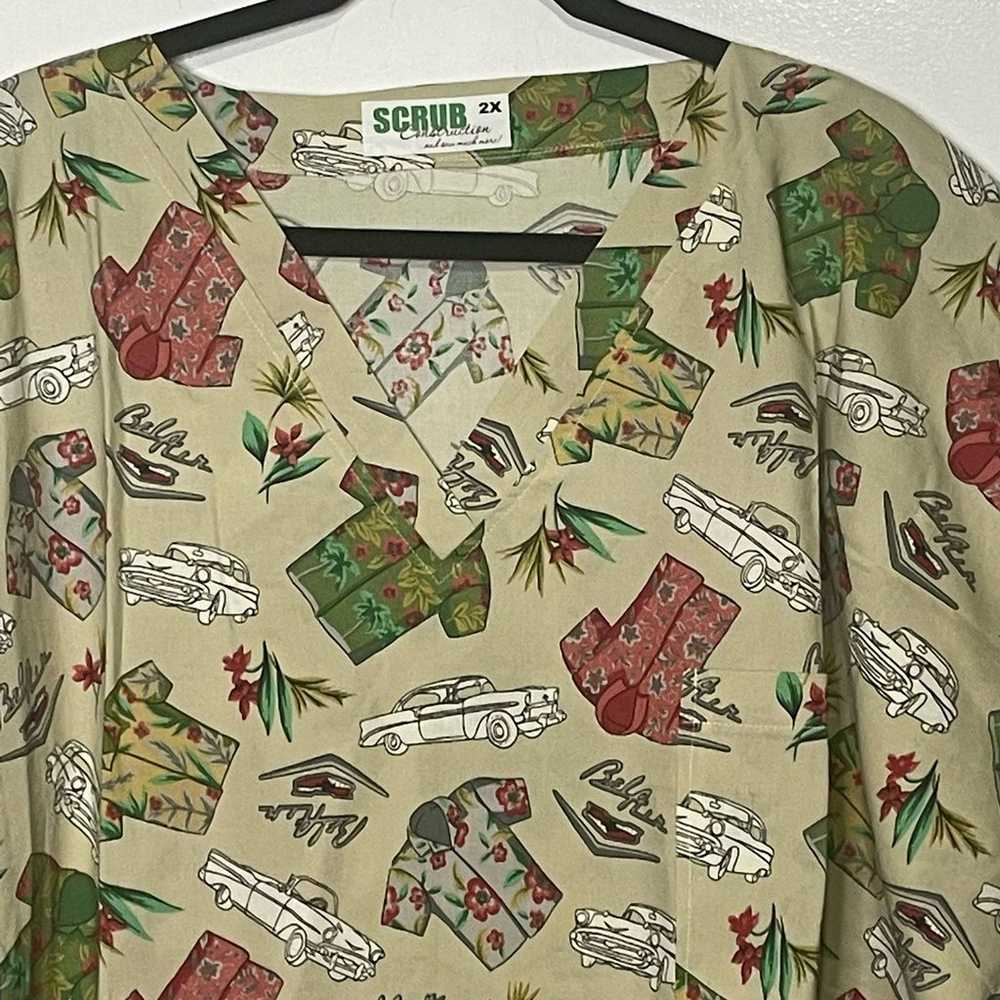 NWOT Scrub Construction hand made scrub top novel… - image 2