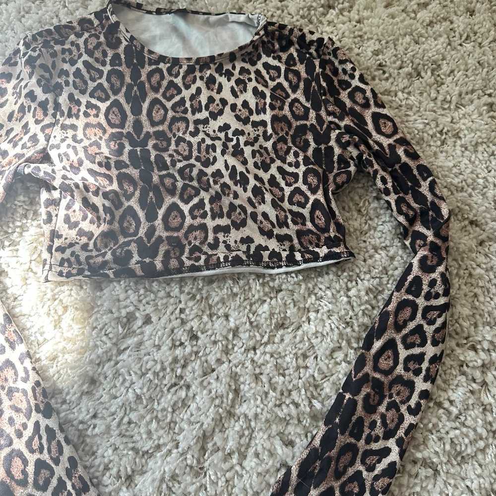 Cute leopard cheetah print vintage long sleeve go… - image 2