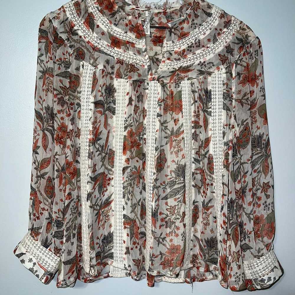 Feather Bone by Anthropologie elena blouse size 2 - image 3