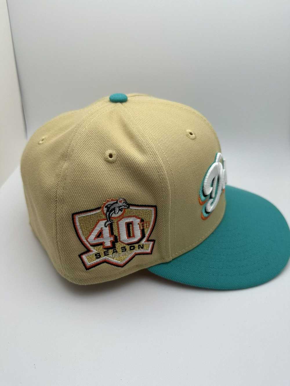 Hat Club × Lids × New Era Miami Dolphins Fitted 7… - image 2