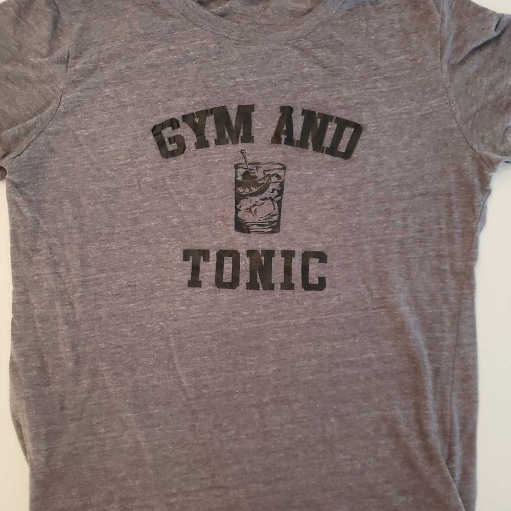 vintage t shirt gym and tonic - image 1