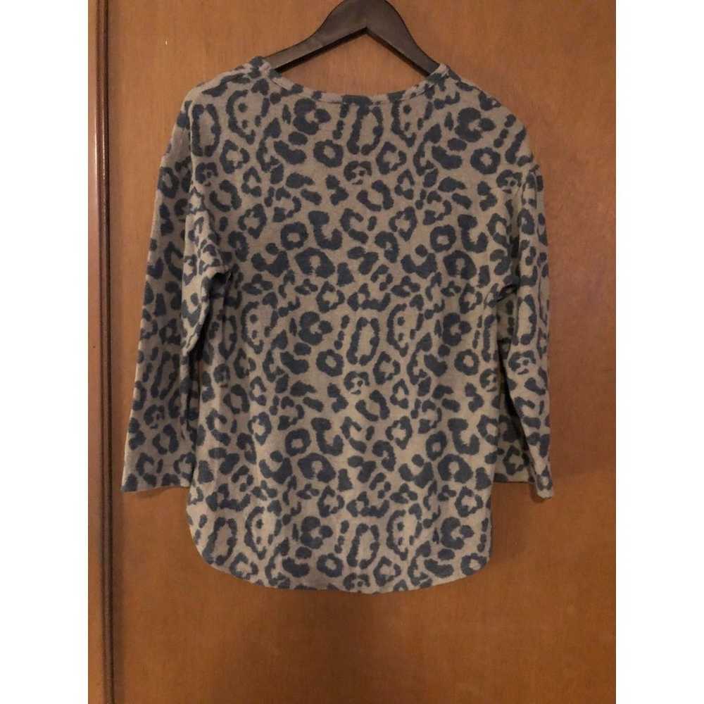 Como Vintage Fleece Like Leopard Top Size Small - image 2