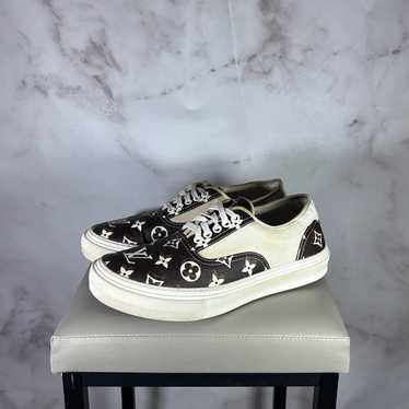 Louis Vuitton Brown/White Monogram Ollie Low - image 1