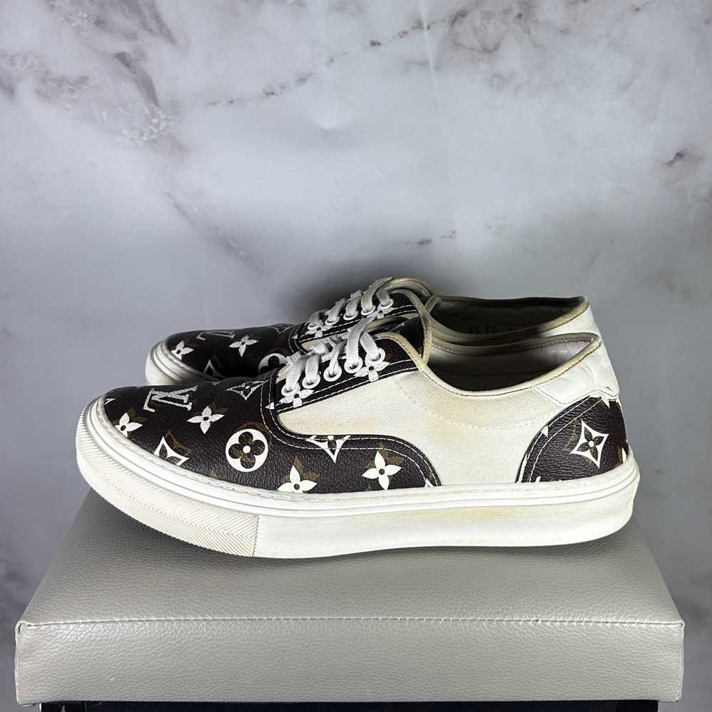 Louis Vuitton Brown/White Monogram Ollie Low - image 2