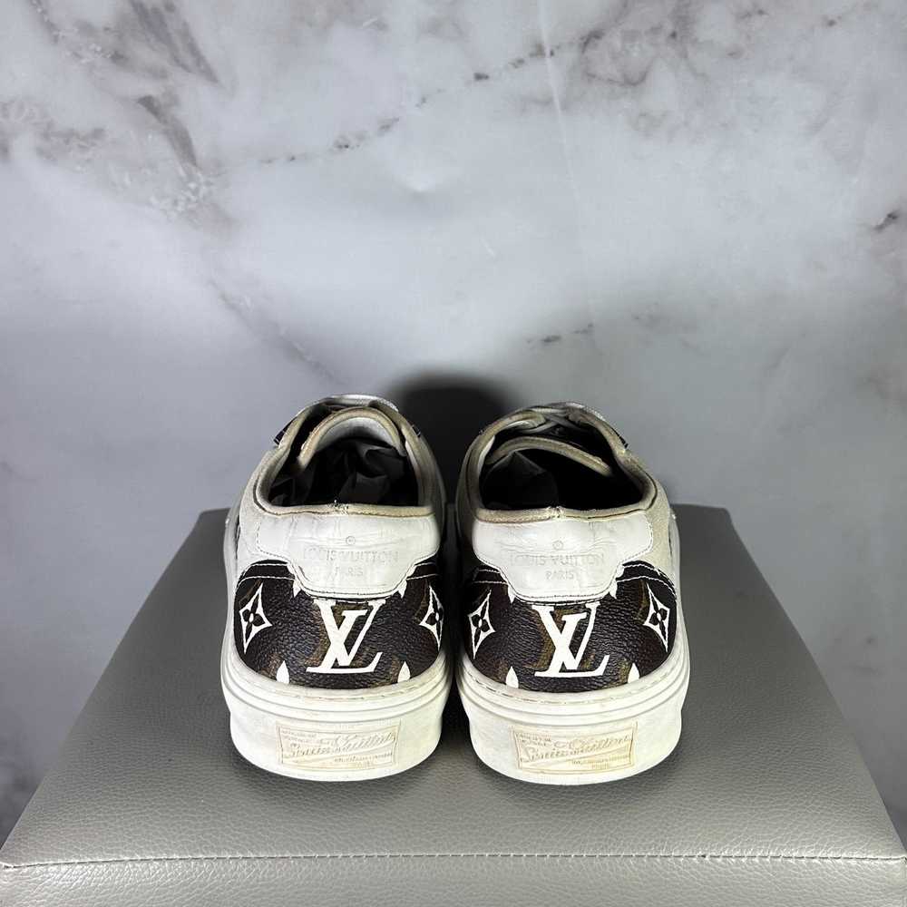 Louis Vuitton Brown/White Monogram Ollie Low - image 4