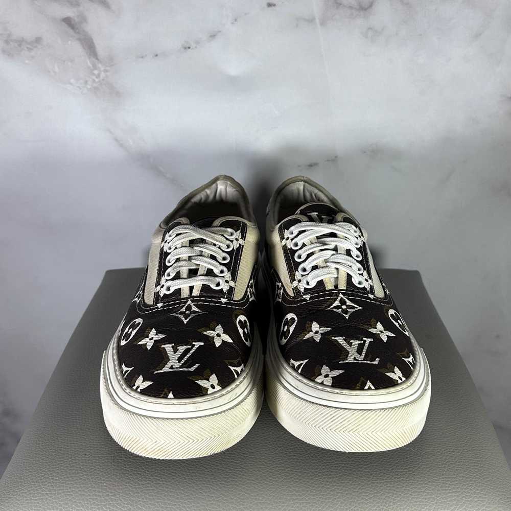 Louis Vuitton Brown/White Monogram Ollie Low - image 8