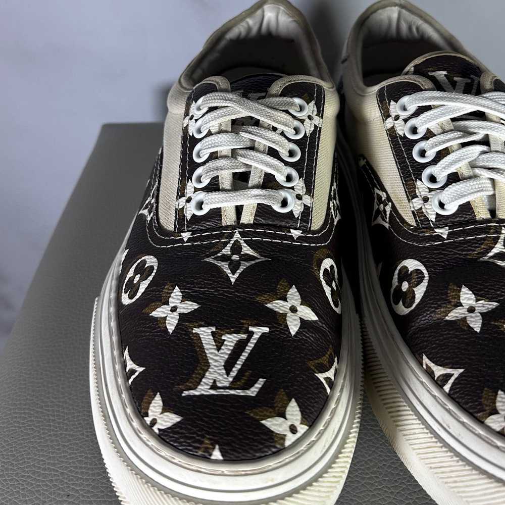 Louis Vuitton Brown/White Monogram Ollie Low - image 9