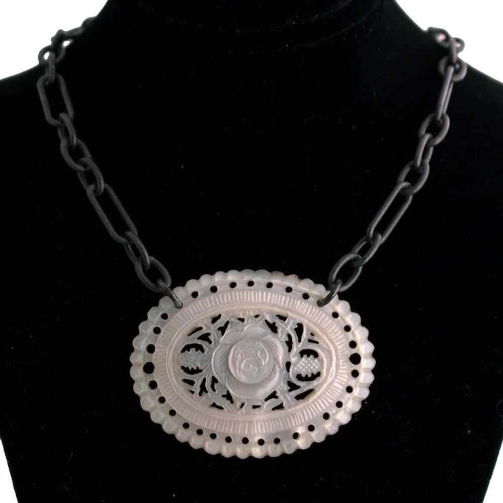 Carved Mother of Pearl Floral Necklace - image 3