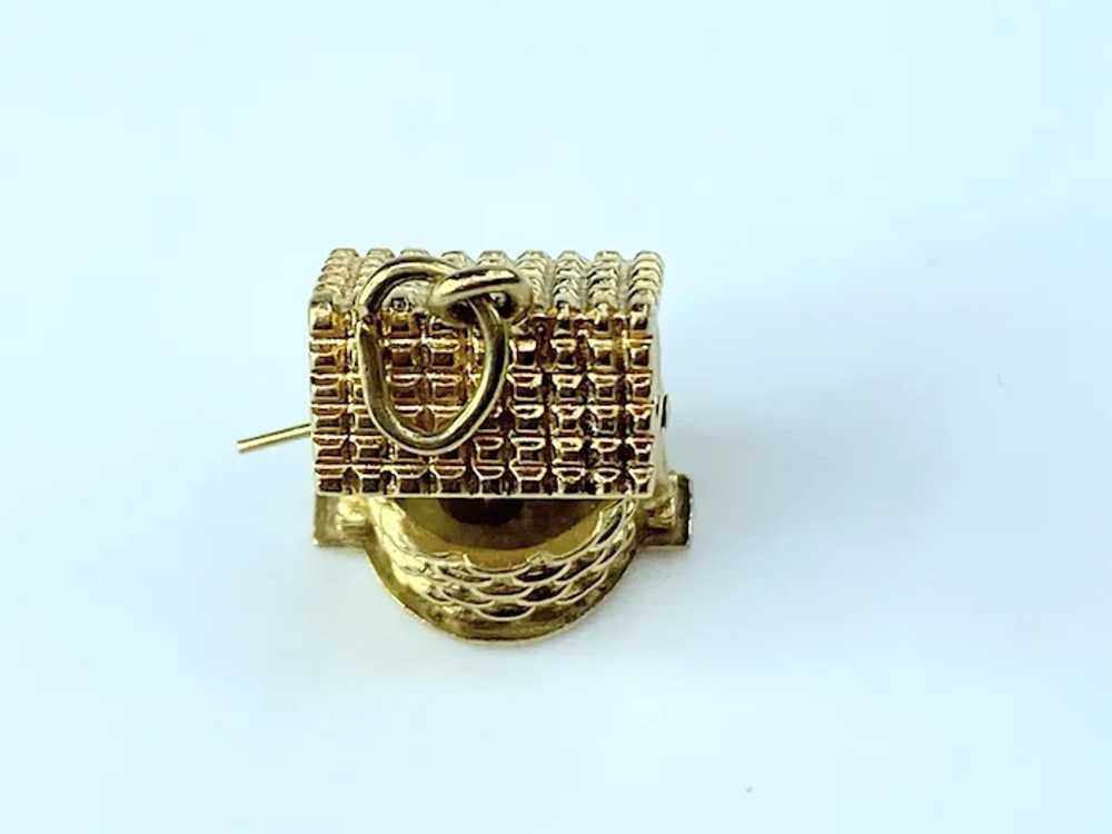 Vintage 14K yellow Gold Wishing Well with moving … - image 7