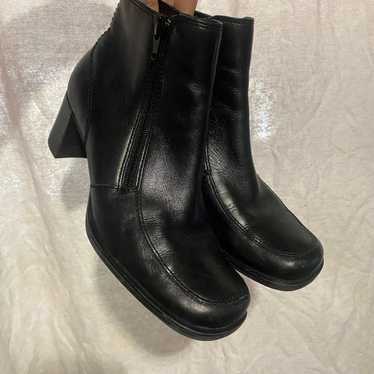 Covington: vintage leather boots - image 1