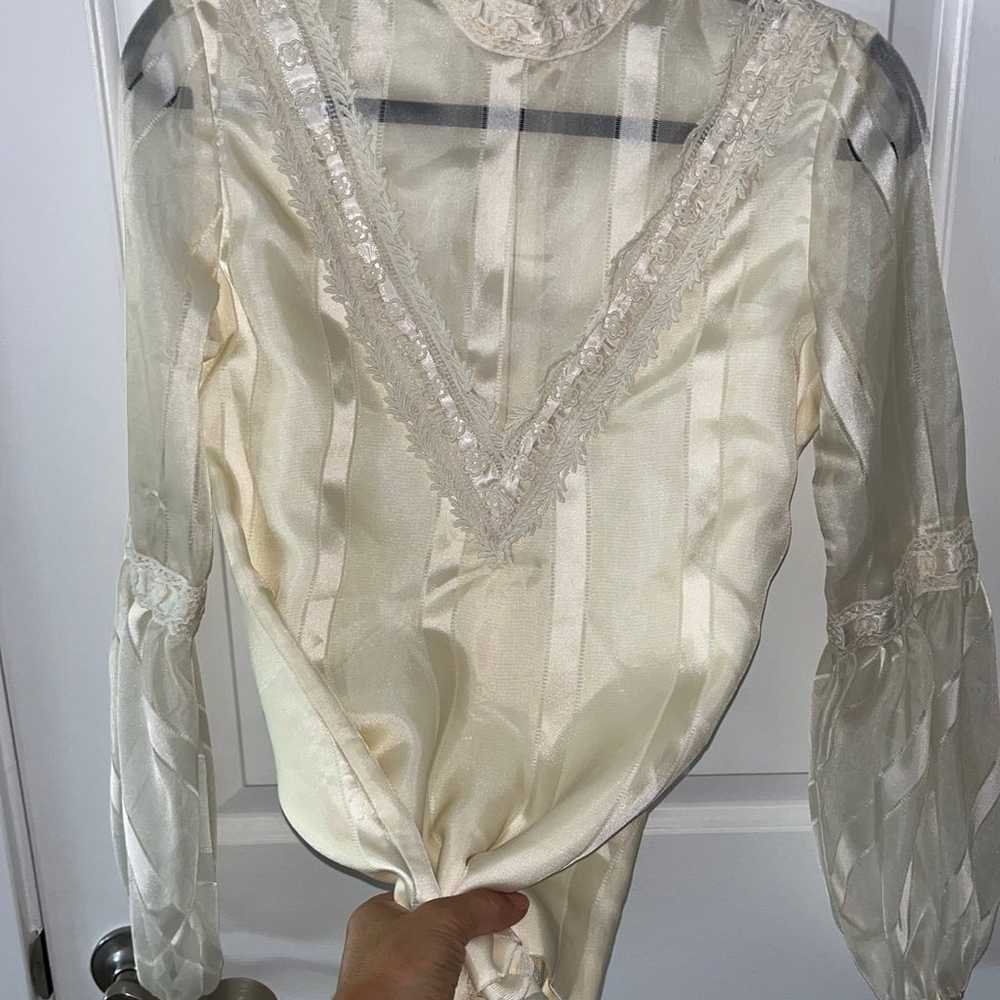 Vintage circa 1972 cream blouse - image 5