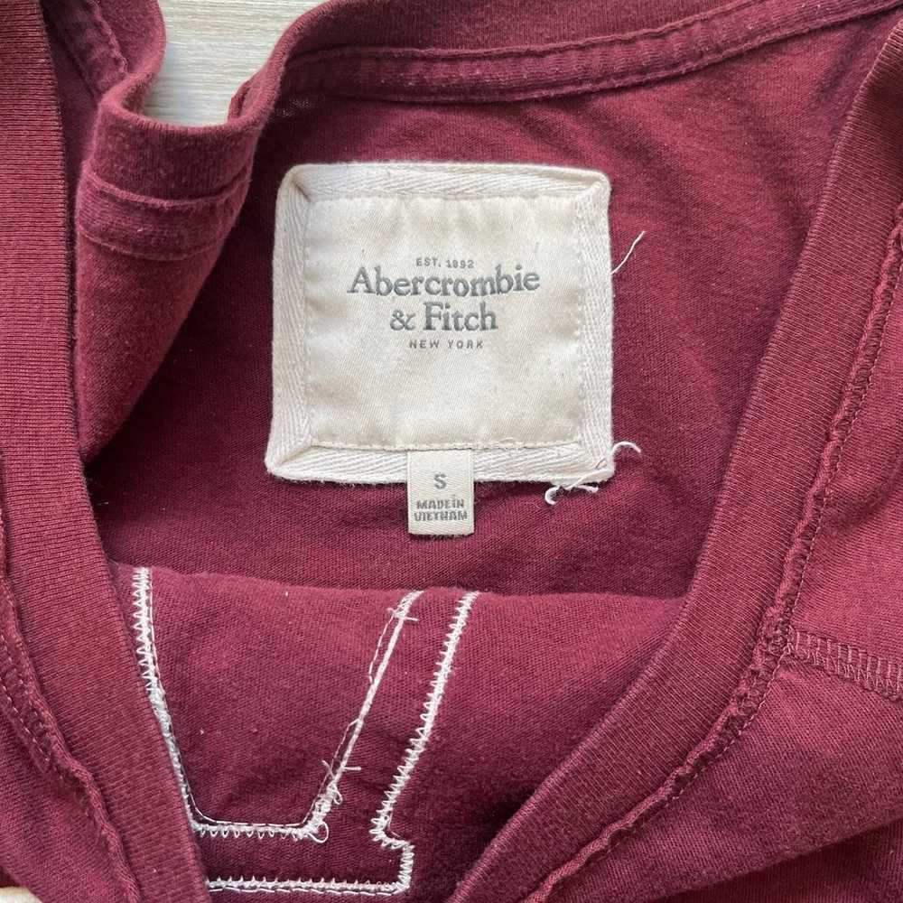 Abercrombie & Fitch maroon half sleeve shirt - image 3