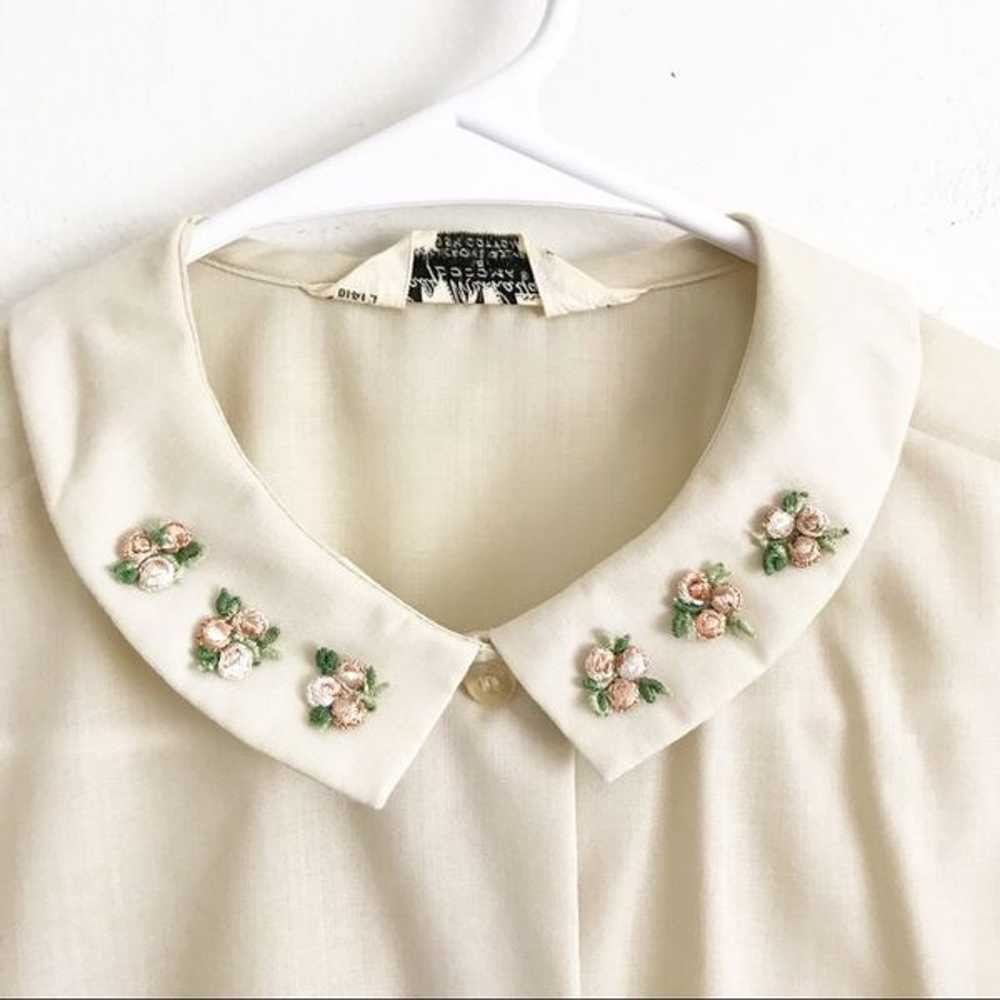 Vintage Floral Embroidered Blouse - image 2