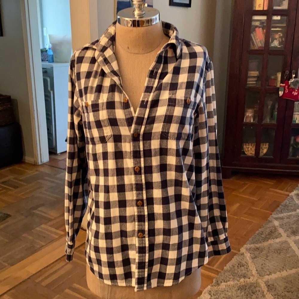 Vintage Old Navy fab flannel with top pockets - image 1