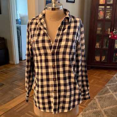 Vintage Old Navy fab flannel with top pockets - image 1