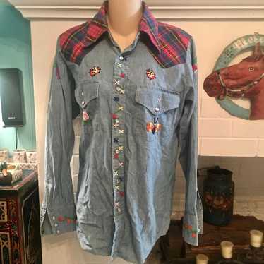 VTG Woolrich Embroidered Chambray Plaid