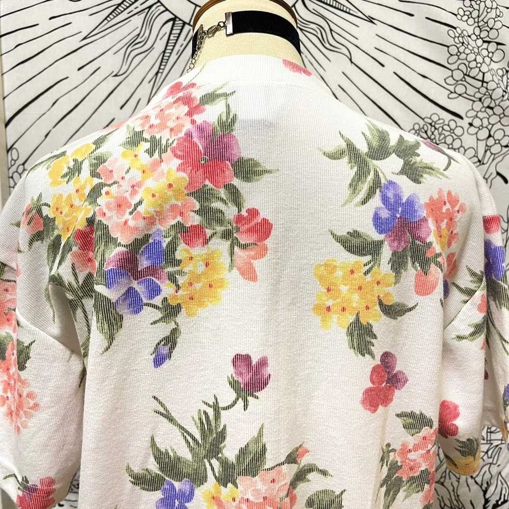 Stylish cozy Vintage flower top - image 8