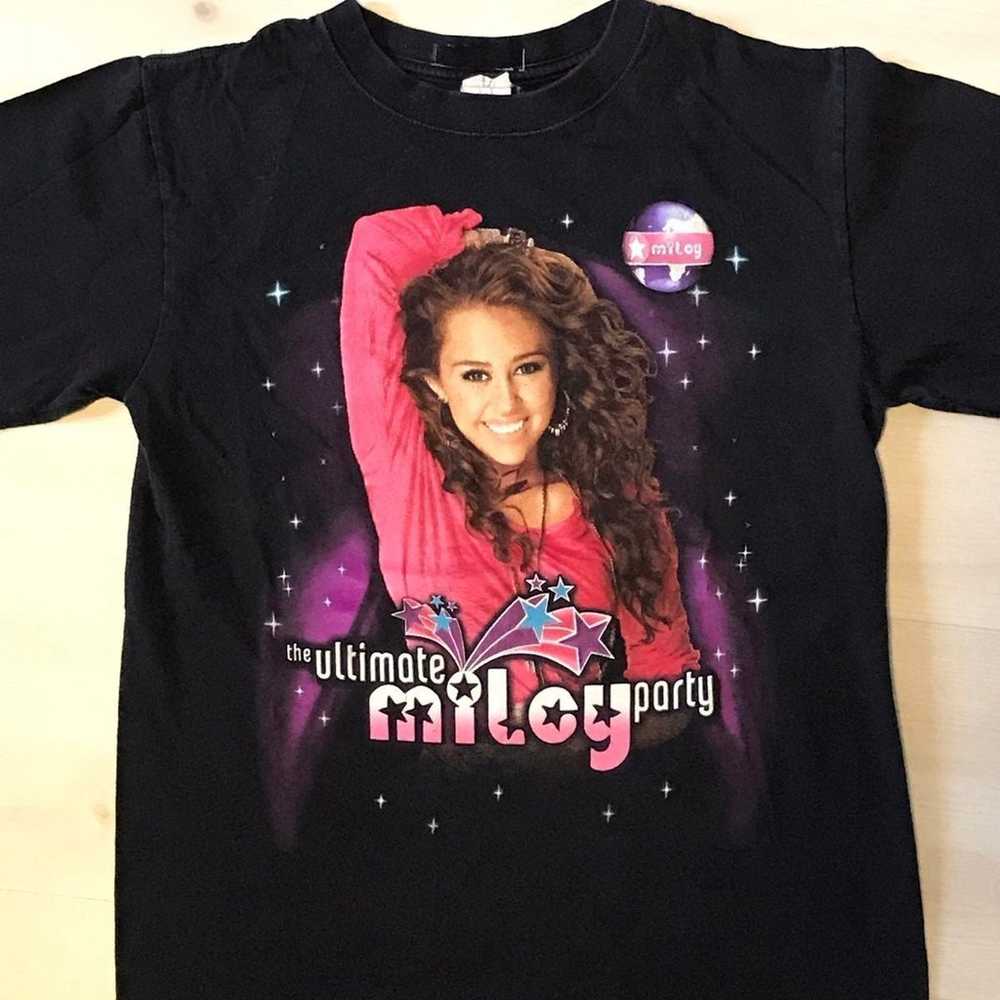 Miley Cyrus Tour Tee Shirt - Vintage 2009 - image 2