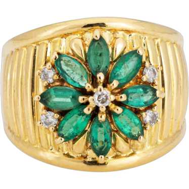 Emerald Diamond Cigar Ring Vintage 18 Karat Yello… - image 1