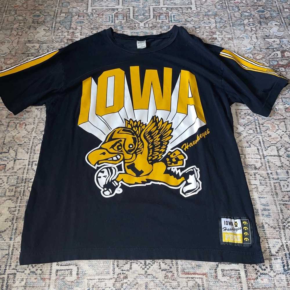 PINK Iowa Hawkeyes Oversized Tshirt - M - image 1