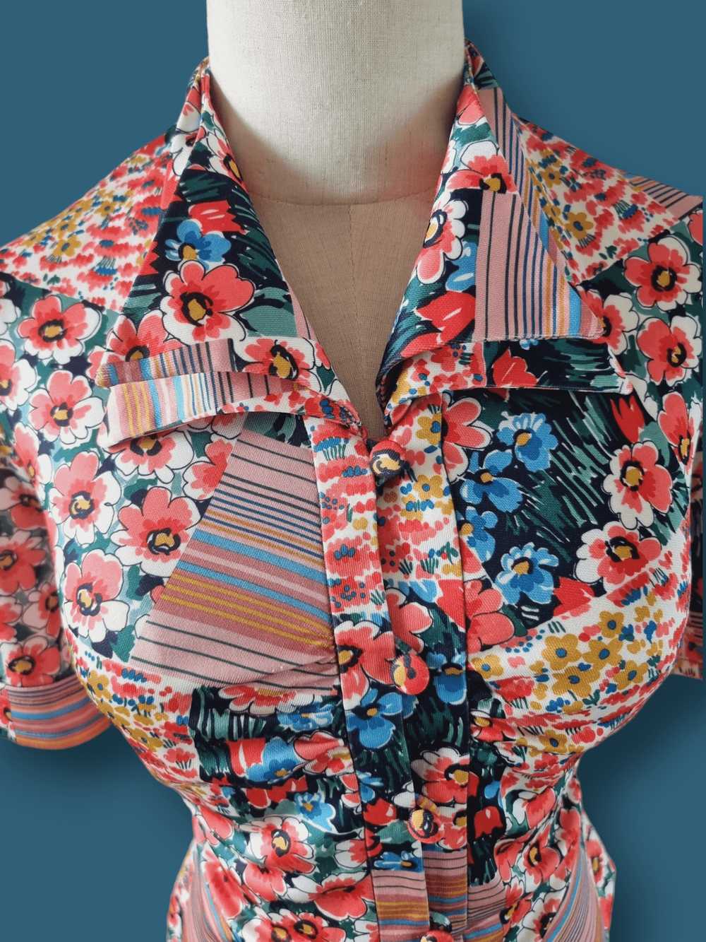 70s Psych Print Insane Collar Blouse S M - image 8