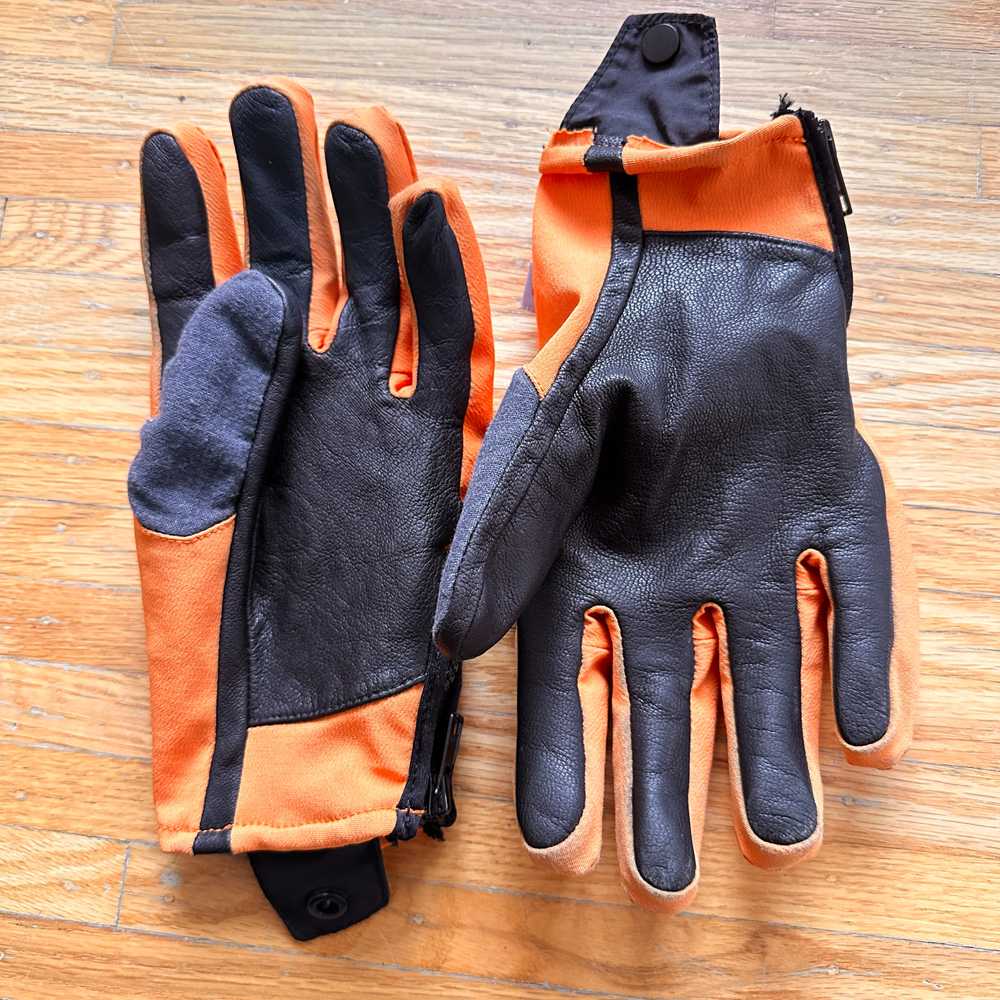 Burton AK gloves M/L - image 2