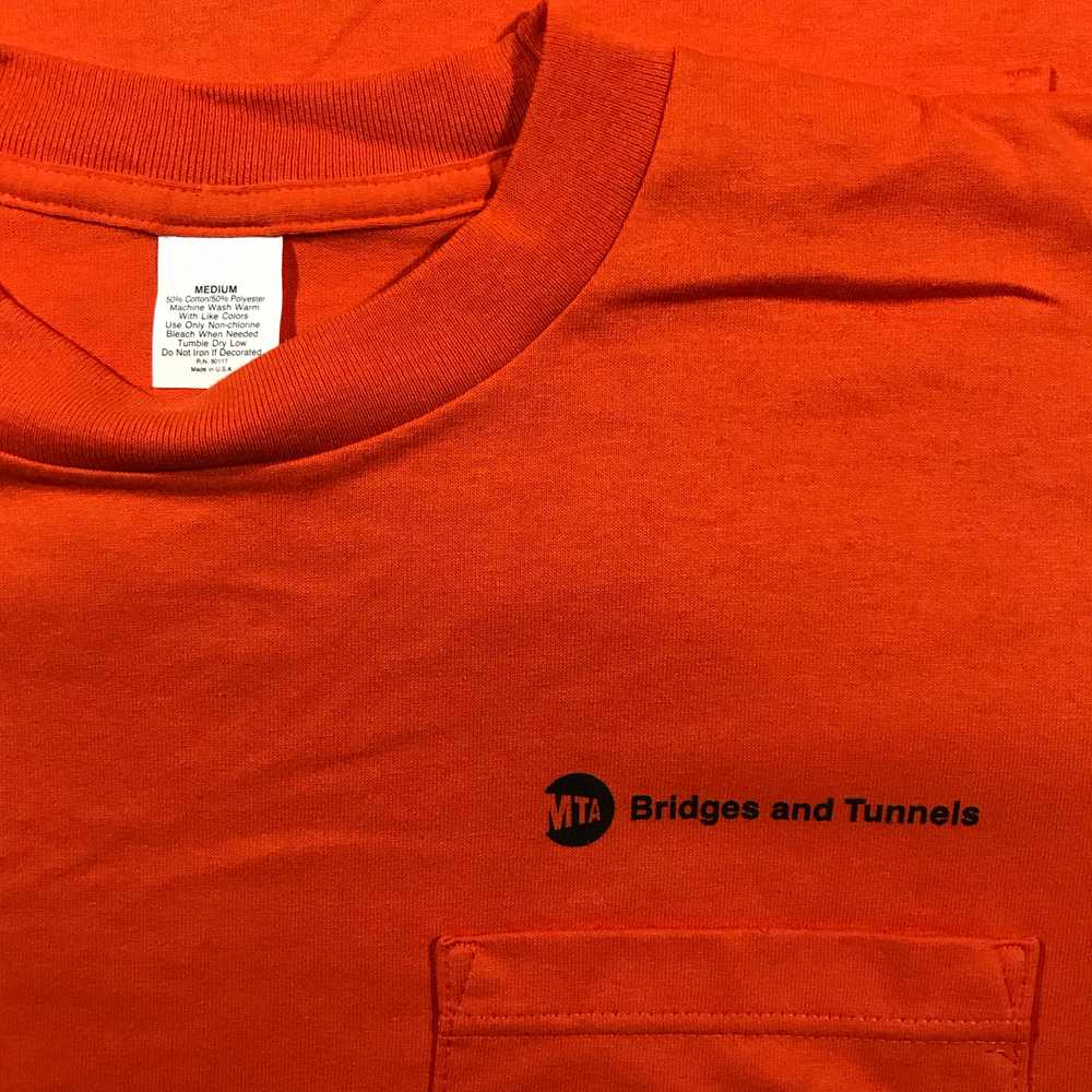 90s MTA Bridges and Tunnels Pocket Tee - Made in … - image 2