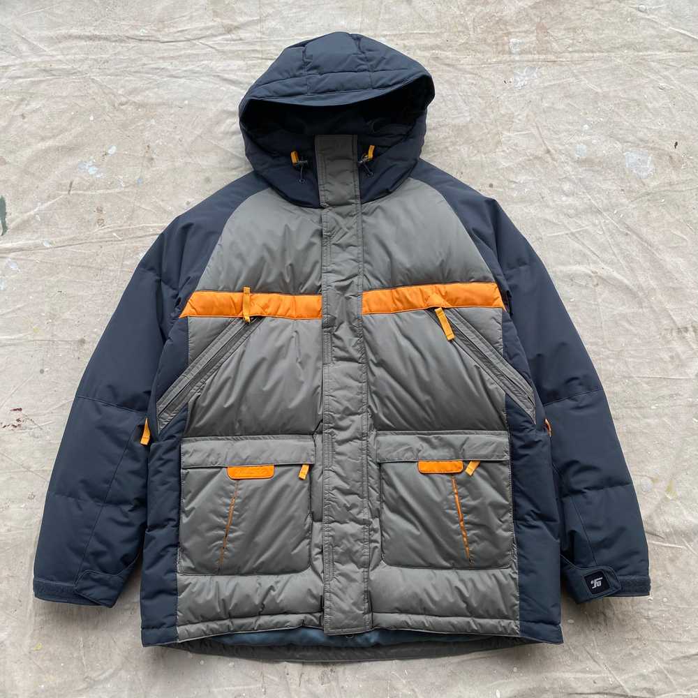 Burton formula down jacket M/L - image 2