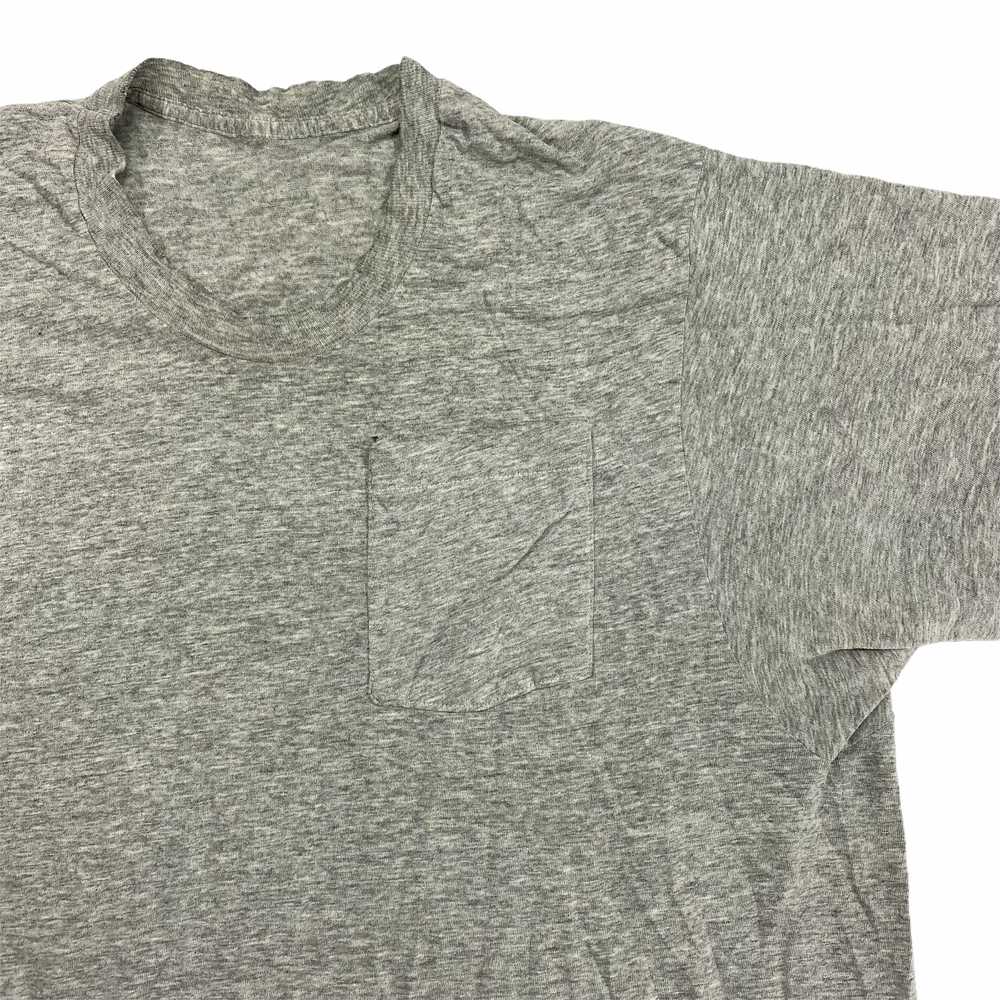 90s Well Worn Heather Grey Pocket T-Shirt XL - image 2