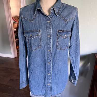 Wrangler Retro Women’s Denim Chambray Pearl Snap … - image 1