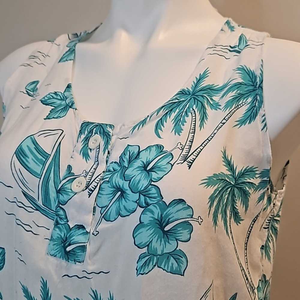 Vintage 80s White and Blue Hawaiian Floral henley… - image 2