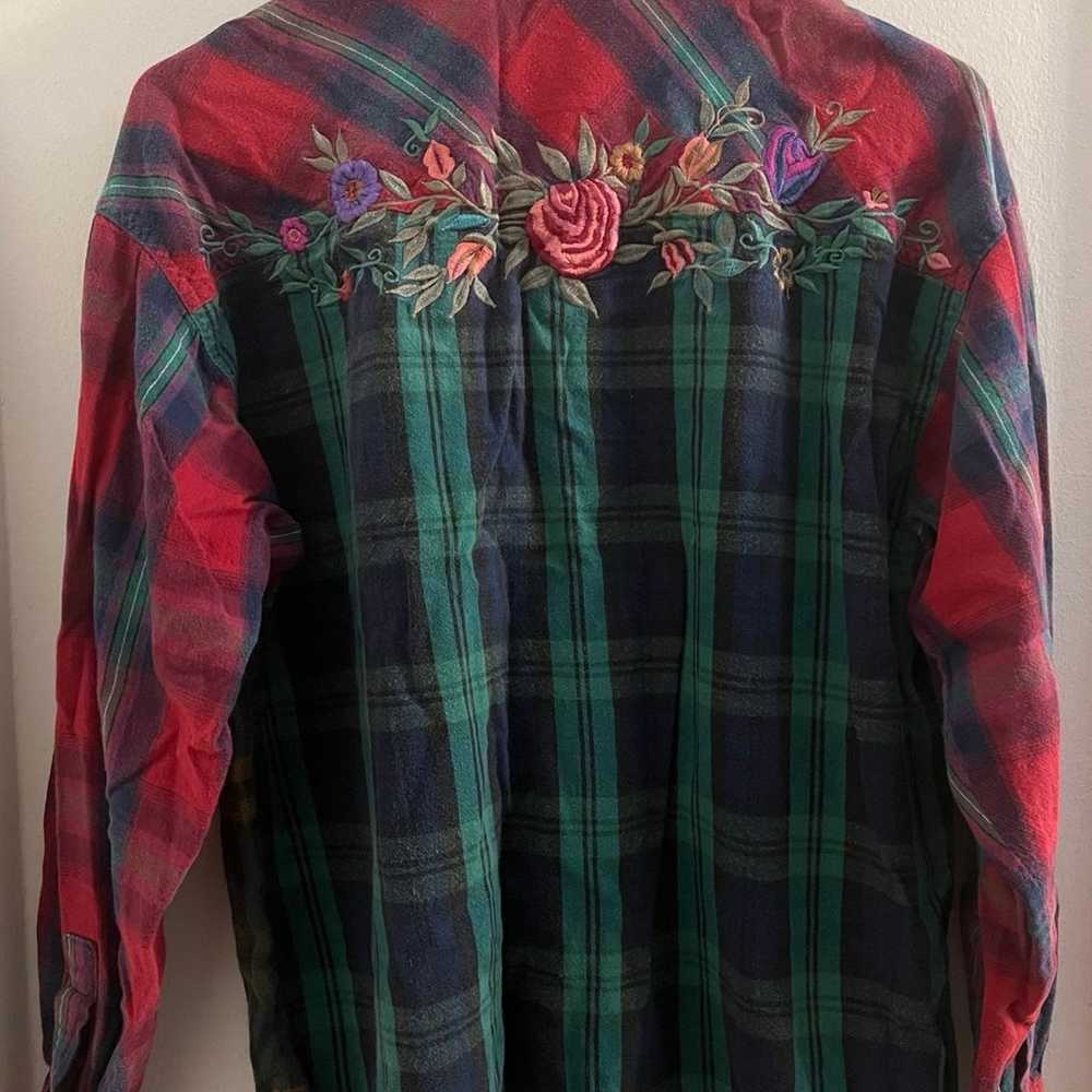 Vintage 90’s Embroidered Flannel, Size M - image 4