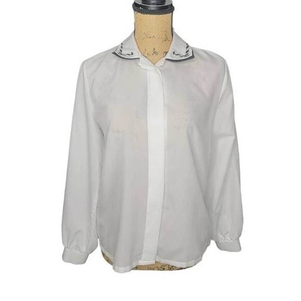 Vintage 90s Embroidered Collar White Button Down … - image 1