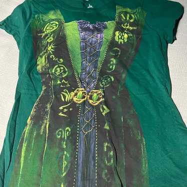 Disney Parks vintage Hocus Pocus shirt