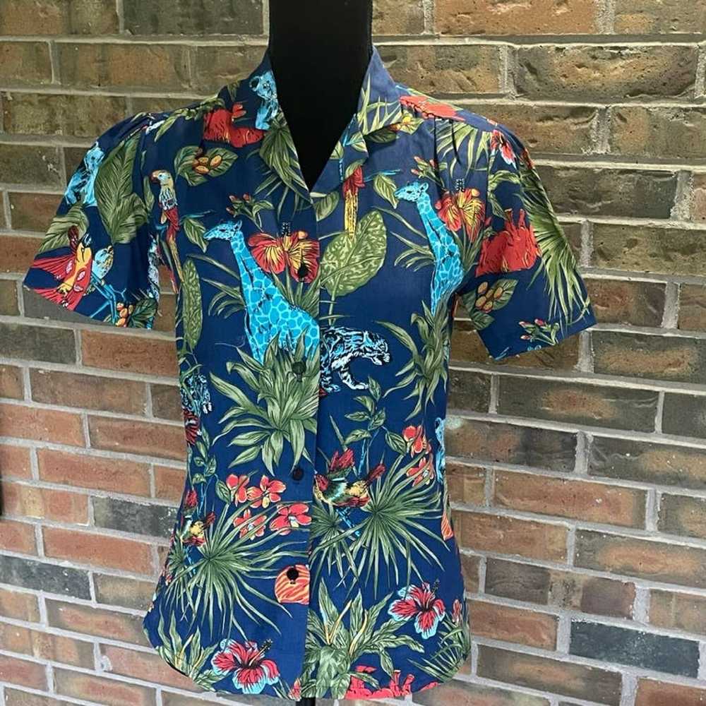 Lady Holiday Vibrant Hawaiian Tropical Shirt Medi… - image 1