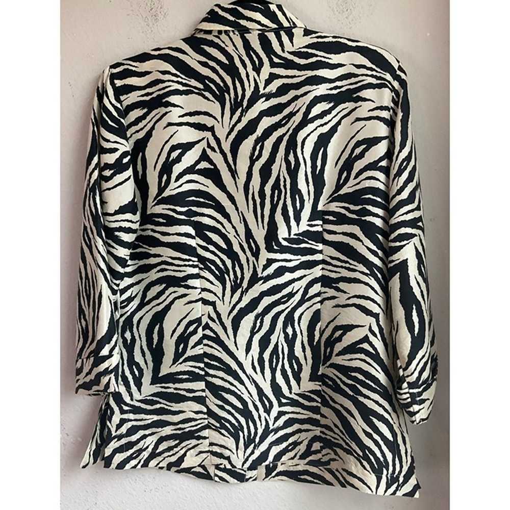 Silkland Women's Size 10 Animal Print Button Down… - image 2