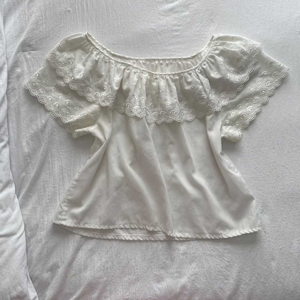 vintage white cottage top - image 1