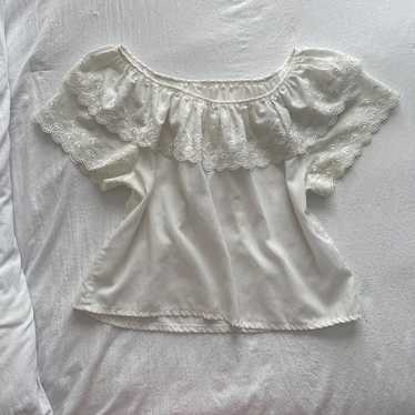 vintage white cottage top - image 1