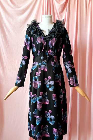 1970s Frill V Neck Dress 12 - image 1