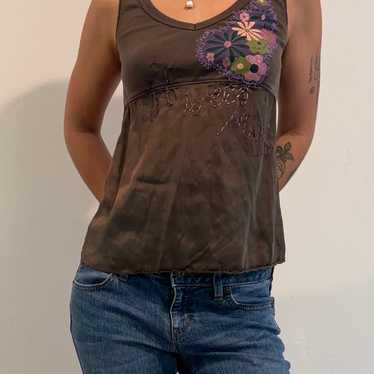 Outlets vintage miss sixty embroidered top