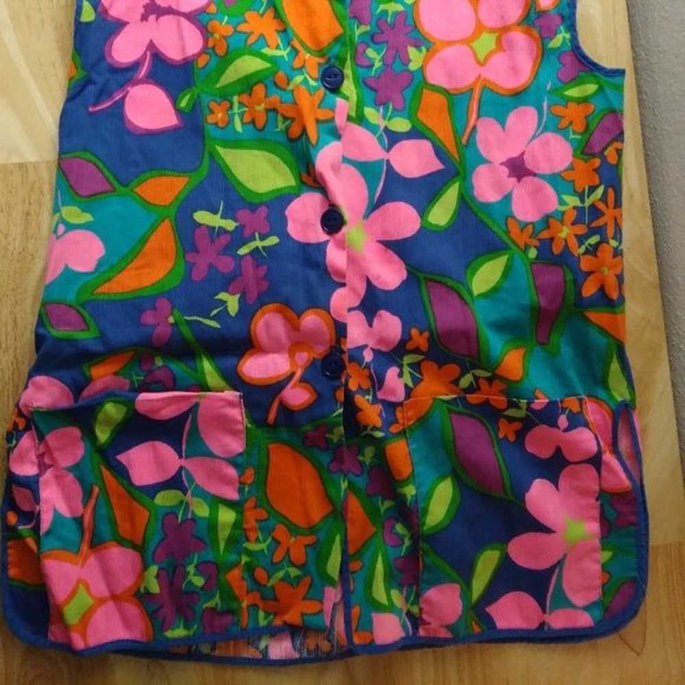 Vintage 60s Neon Day Glo Floral Button Vest Sleev… - image 2