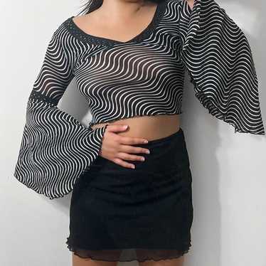 Vintage funky groovy pattern bell sleeve mesh crop